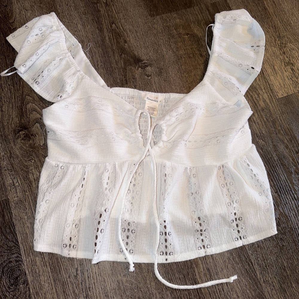 Urban Romantics Womens Smocked Crop Tank Top  White Eyelet Ruffle Accents